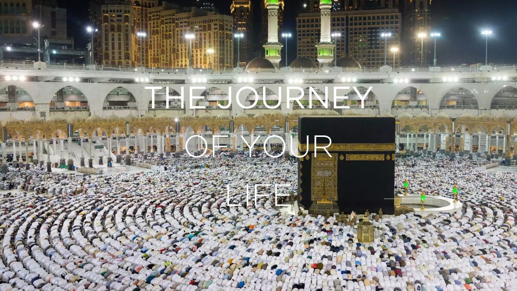Pilgrims circling the Kaaba at Al-Haram, Makkah at night